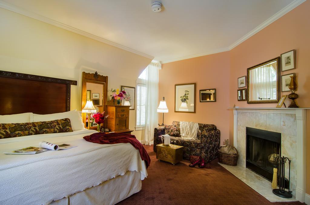 Hotel Madrona Manor Healdsburg Esterno foto