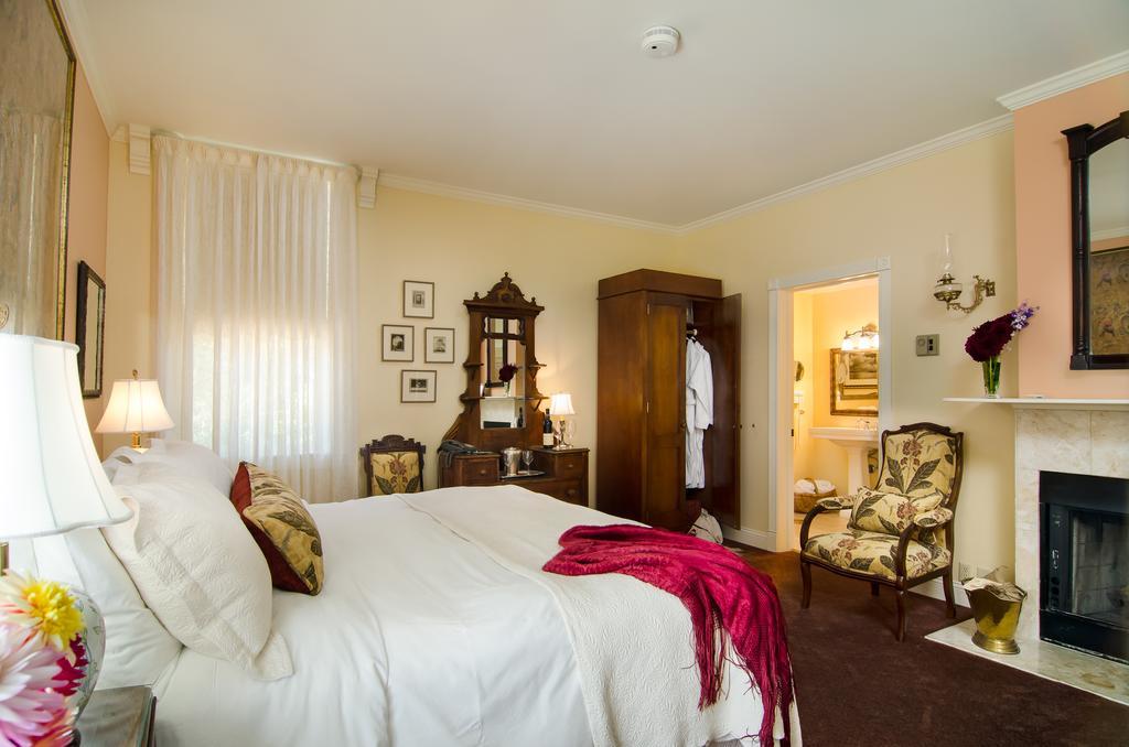 Hotel Madrona Manor Healdsburg Esterno foto