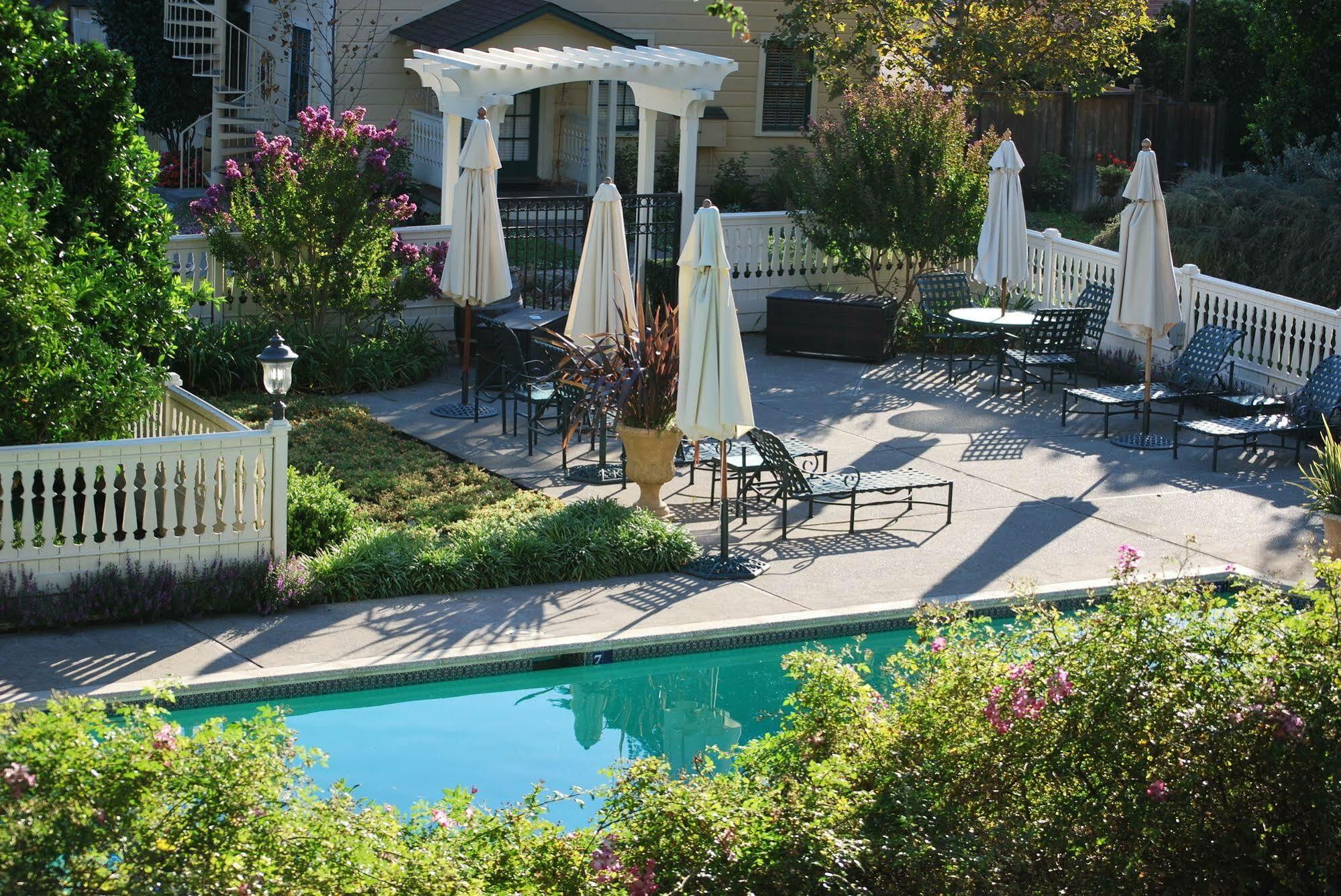 Hotel Madrona Manor Healdsburg Esterno foto